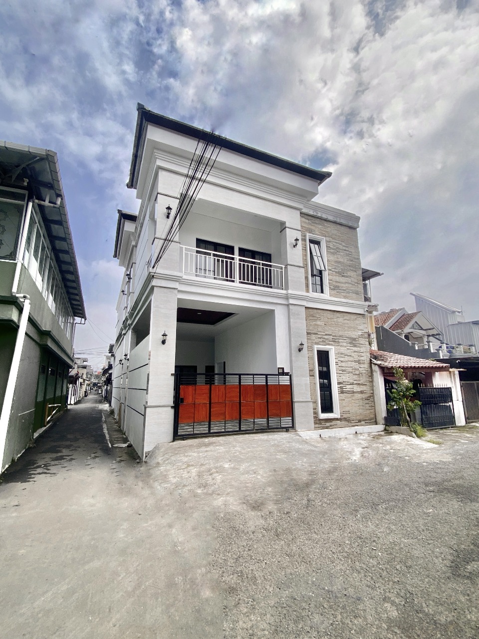 Eksterior ALFAROBI KOST - Hunian Eksklusif Wanita