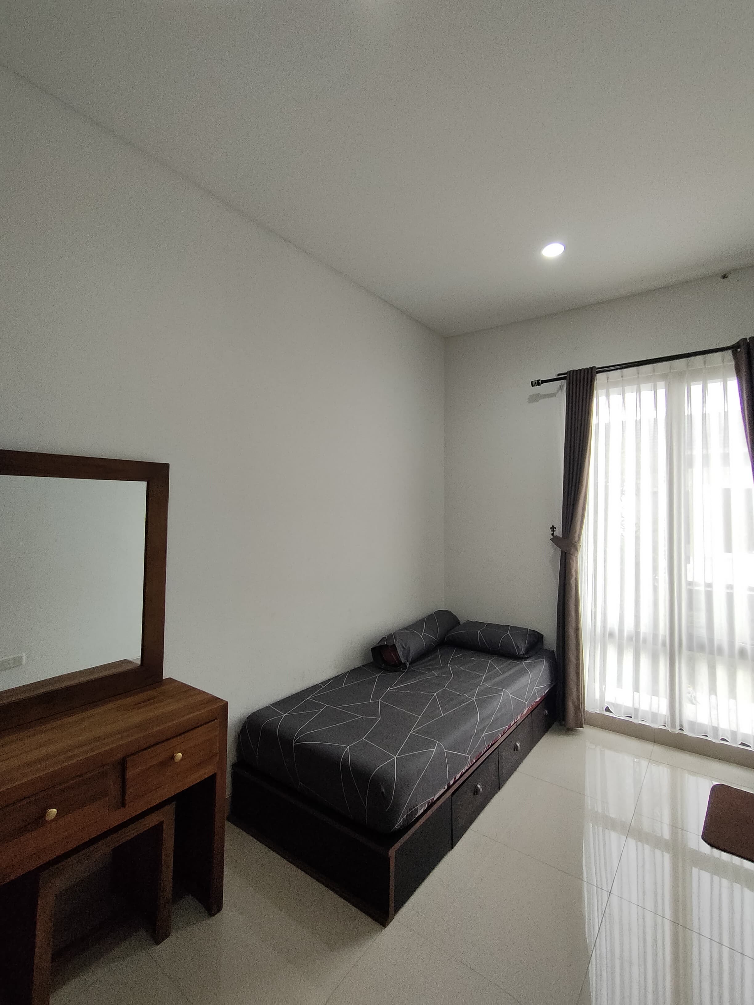 Tangerang Kamar No 5