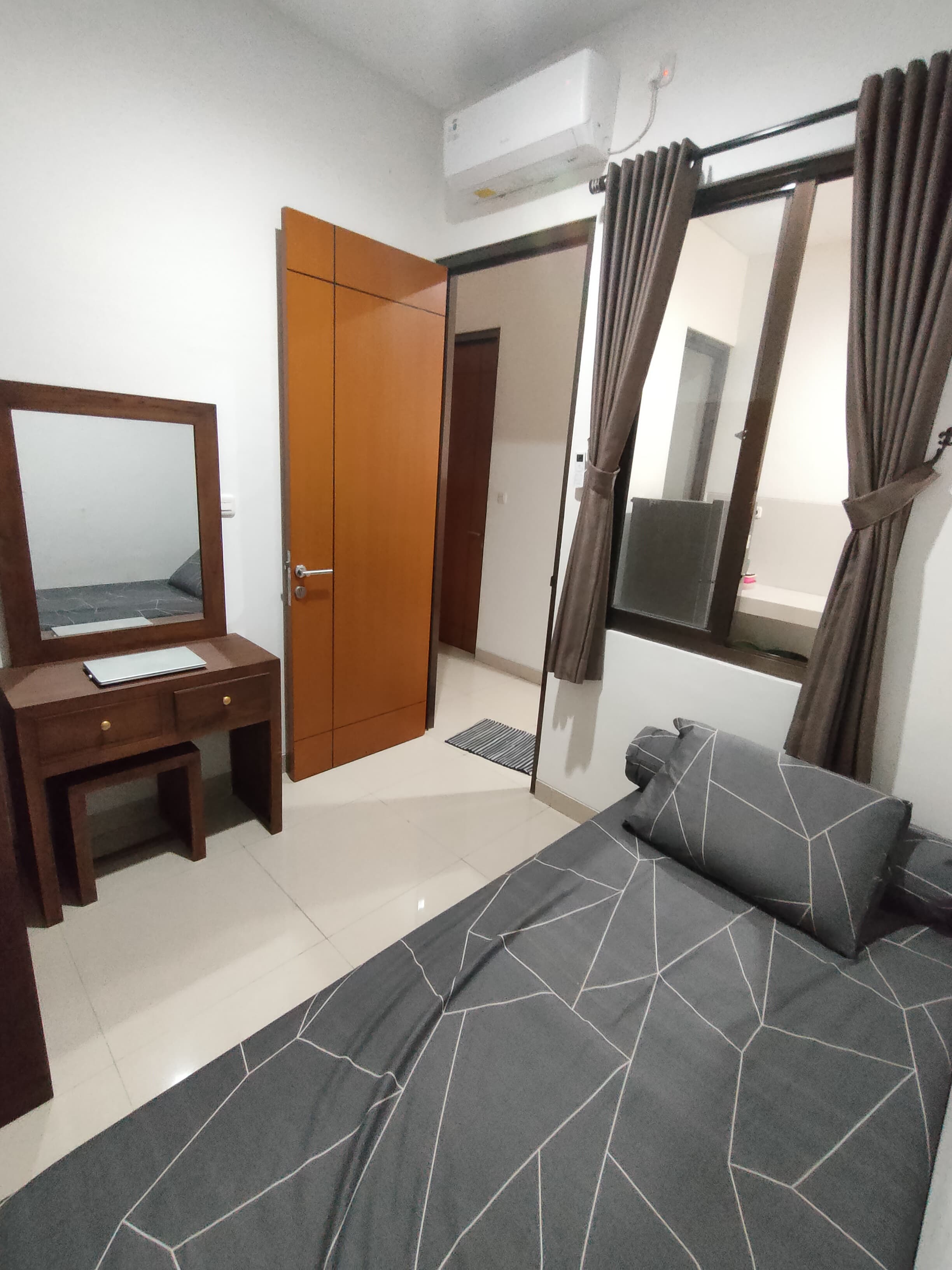 Tangerang Kamar No 7